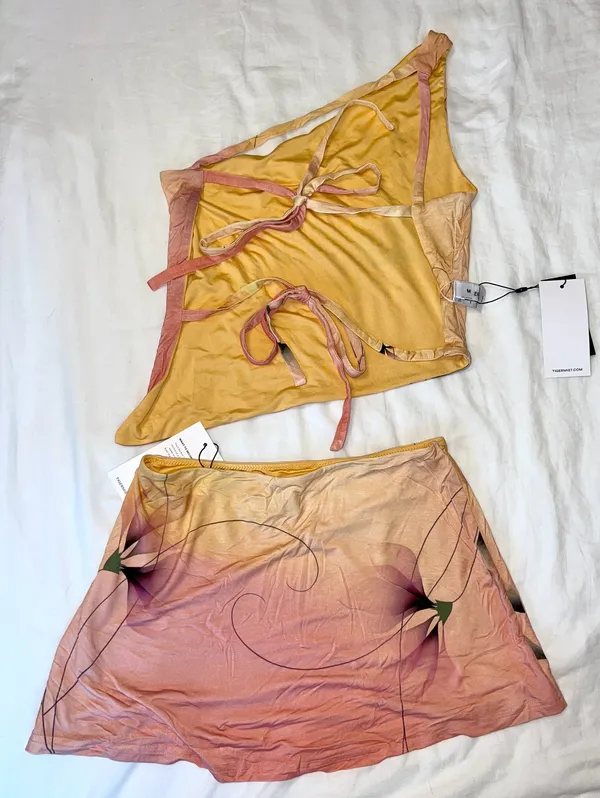 Tiger Mist Drew Top (M) and Skirt (S) - Image 8
