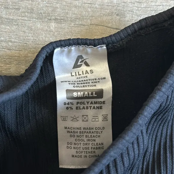 Lilias active long sleeve top Black - Image 4