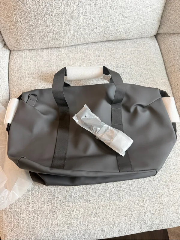 NWT Rains Hilo Weekend Overnight Bag size small waterproof black - Image 11