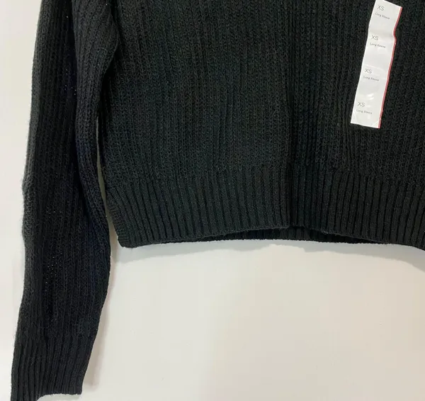 Women’s Cropped V Neck Long Sleeve Knit Sweater Black Size XS NWT - Image 3
