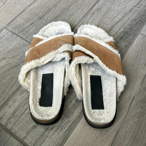 Zara slides - Image 3