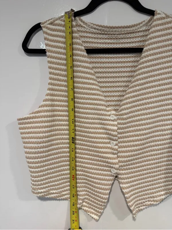 SHEIN Beige & White Striped Cropped Knit Button Vest - Image 3