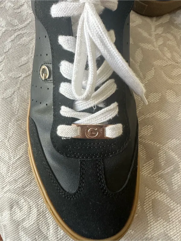 GBG Los Angeles Black and White Women's Sneakers with Gum Sole - Image 5