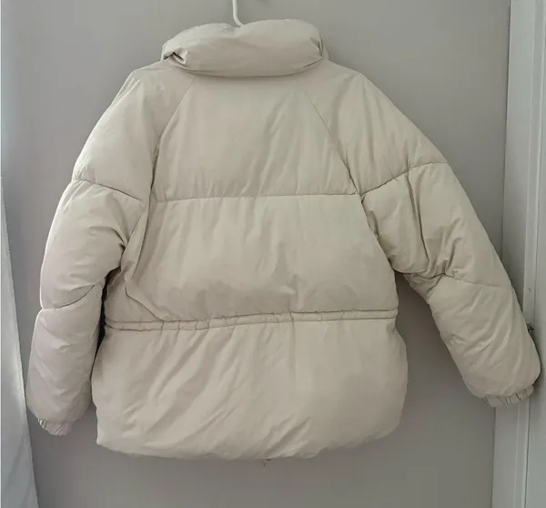 Urban Outfitters Puffer Coat - Image 3