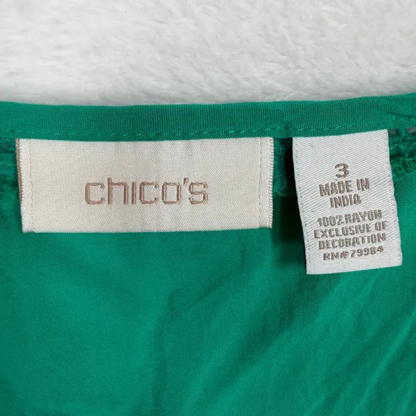 Chico's Size 3 XL Blouse Peasant Boho Green Crochet Trim Rayon Short Sleeve Top - Image 7