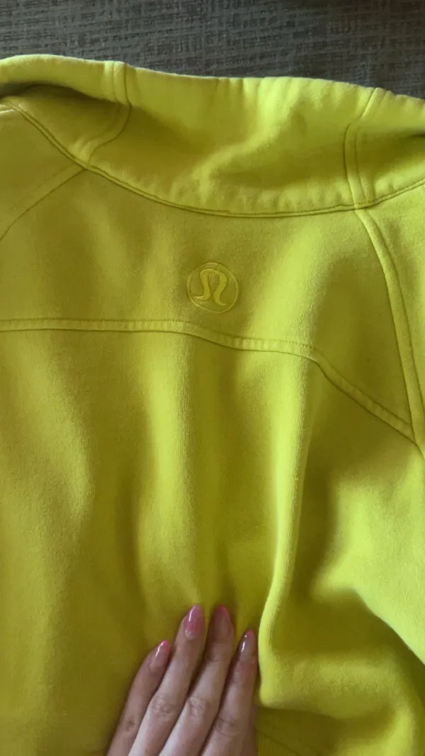 lululemon scuba size xs/s $35 - Image 4