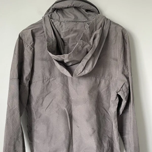 Bench Urbanwear Windbreaker Rain Jacket Coat Full Zip Hooded Gray Size Large - Image 4