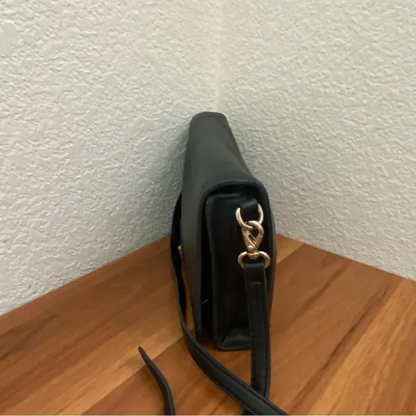 KATE SPADE Black Leather Hampton Road Juliana Turnlock Crossbody Bag - Image 4