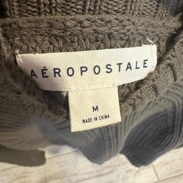 Aeropostale Mock Neck Swetaer - Image 4