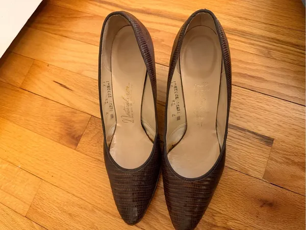 Naturalizer Authentic Alligator Skim Pumps Size 7 Vintage - Image 3