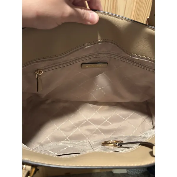 Michael‎ Kors Voyager Tote Womens Large Beige Saffiano Leather Shoulder Bag - Image 5