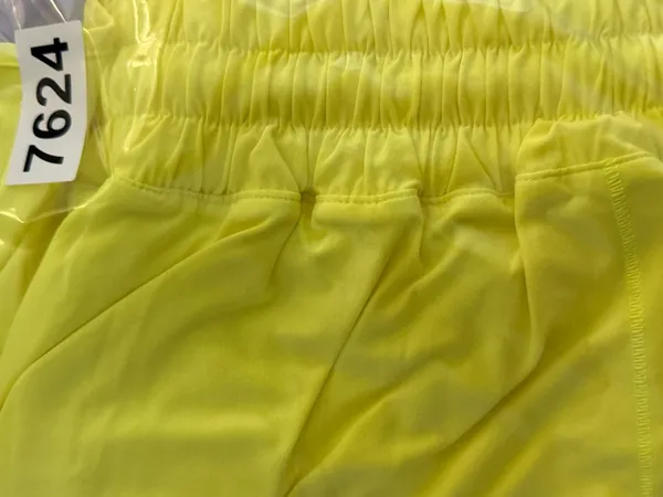 Lululemon Hotty Hot Low-Rise Lined Short 4" Electric Lemon (First Release) - Image 6
