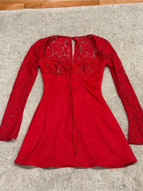 House of CB jennica Red Rose Satin And Lace Mini Dress - Image 6