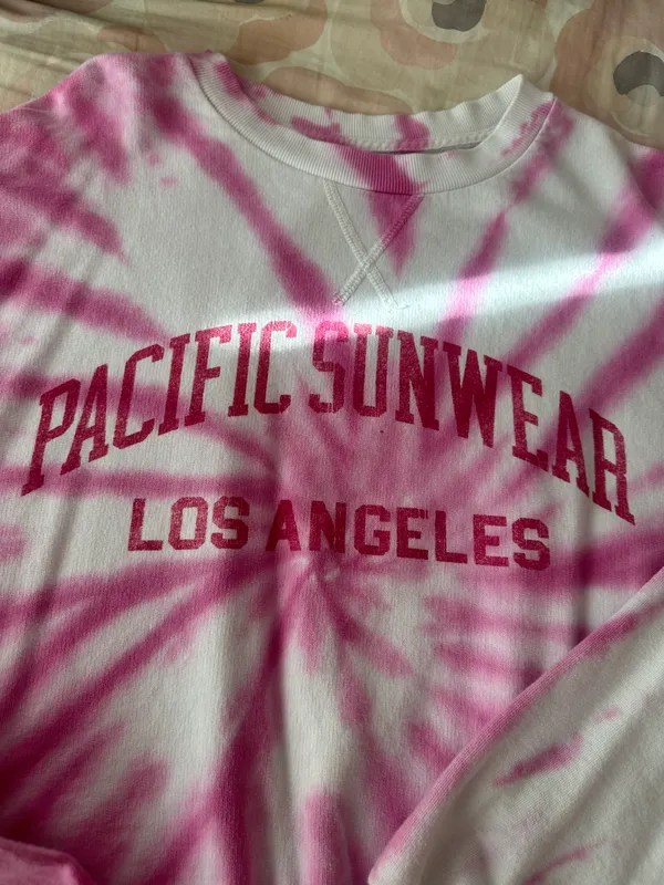 PacSun Logo Tie Dye Sweatshirt - Image 4