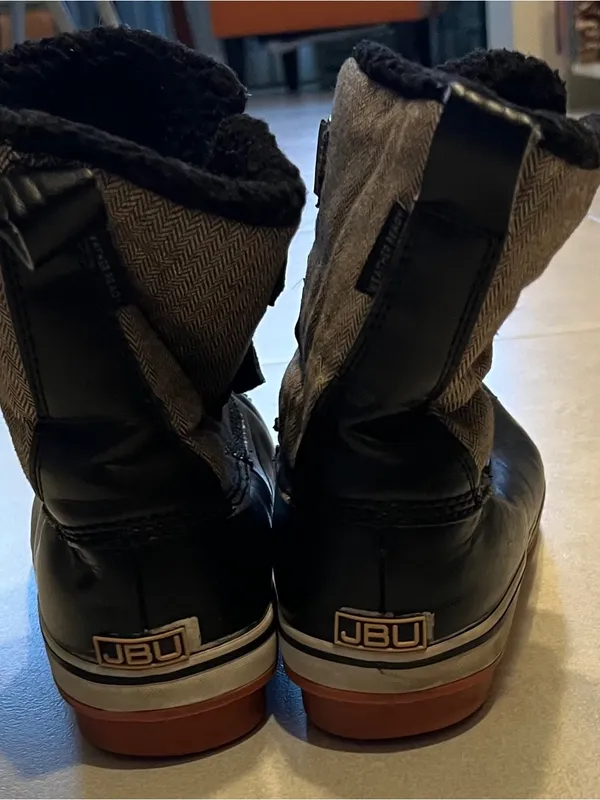 Women’s JMU Black Lace-Up Waterproof Duck Boots. Size 10 - Image 2