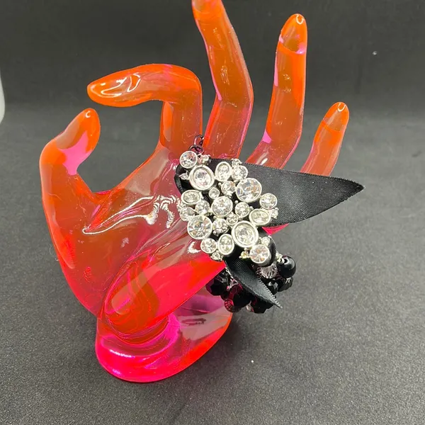 Express Ribbon rhinestone and beads bracelet - Image 2