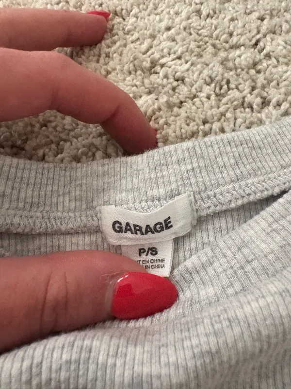 Garage crop top - Image 3