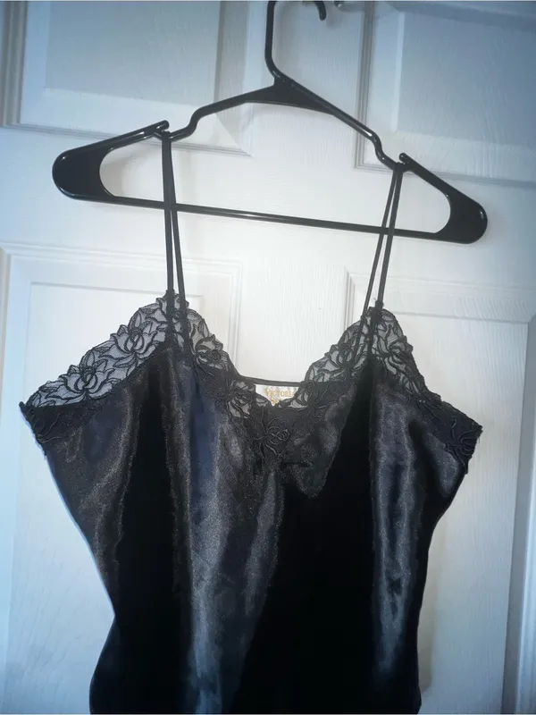 Victoria's Secret Vintage Gold Label Black Satin Lace-Trim Cami Size Small - Image 4