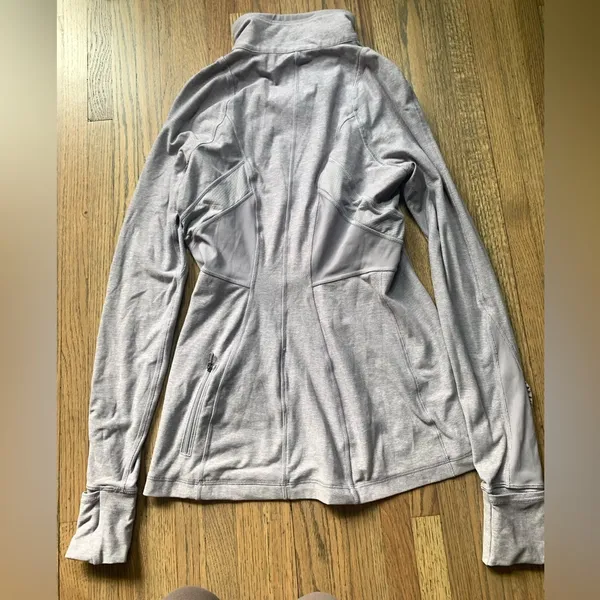 Lululemon 1/4 zip light purple sweatshirt 8 - Image 7