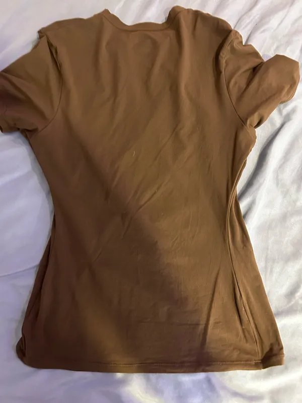 SKIMS Fits Everybody T-Shirt brown - Image 2