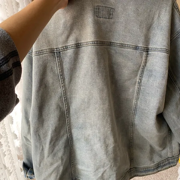 Universal Threads Women's Light Blue Denim Jacket - Image 5