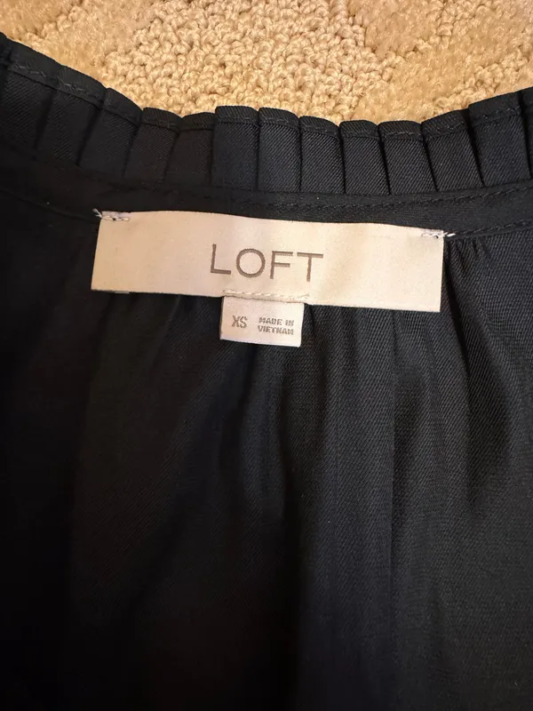 LOFT Black Pleated Shoulder Camisole - Image 3
