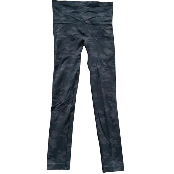 Spanx Look At Me Now Seamless Blue Camo Leggings Sz M Shaping‎ - Image 2
