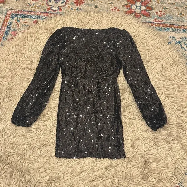 NWOT WAYF sequined black dress XS - Image 5