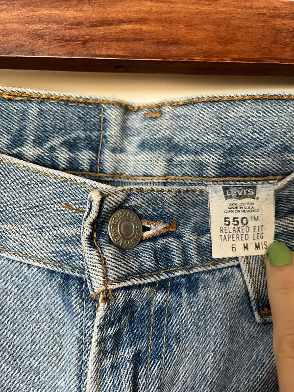 Vintage Levi’s Jeans 550 - Image 5