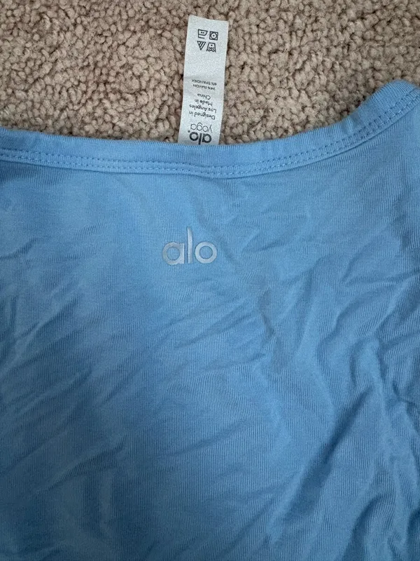 Alo Yoga Top - Image 3