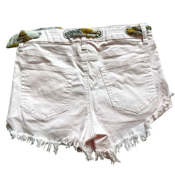 Womens Altar’d State Pink Raw Hem Jean Shorts with Tie Scarf Belt - Sz 27 - Image 4