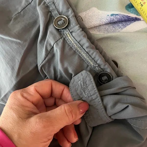 Marmot Convertible Hiking Capris Women's Roll Tab Mid-Rise Gray Size 10 - Image 4