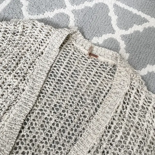 Free People marble tan crochet knit open cardigan quarter sleeve sweater - Image 6