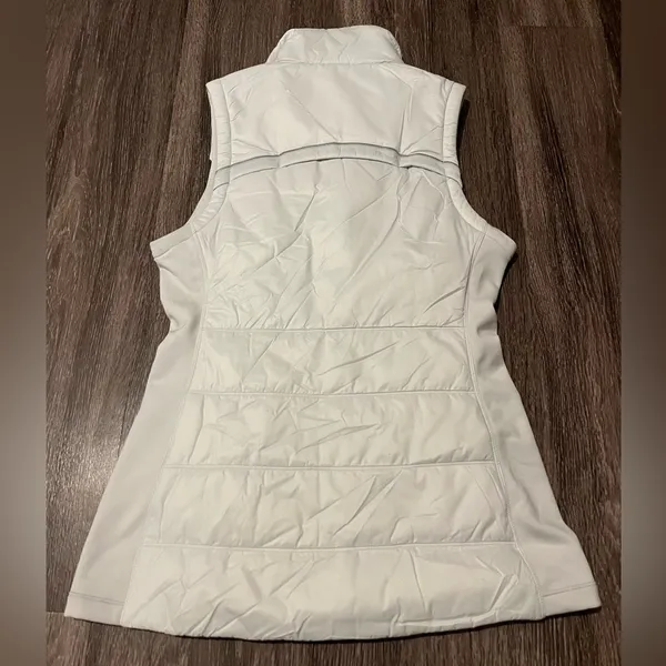Athleta Rock Ridge Primaloft Vest - Image 3