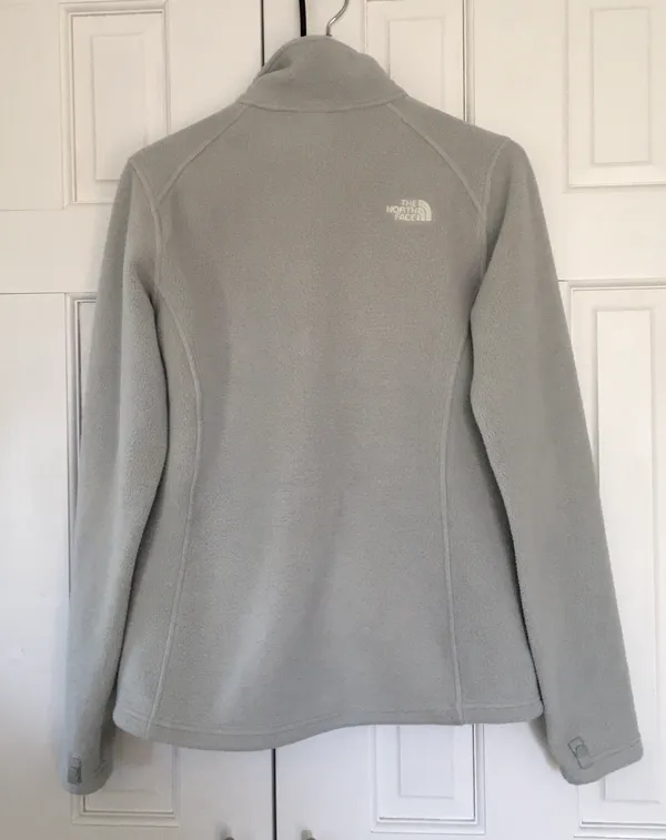 North Face Women’s Fleece Jacket Size M Gray - Image 2