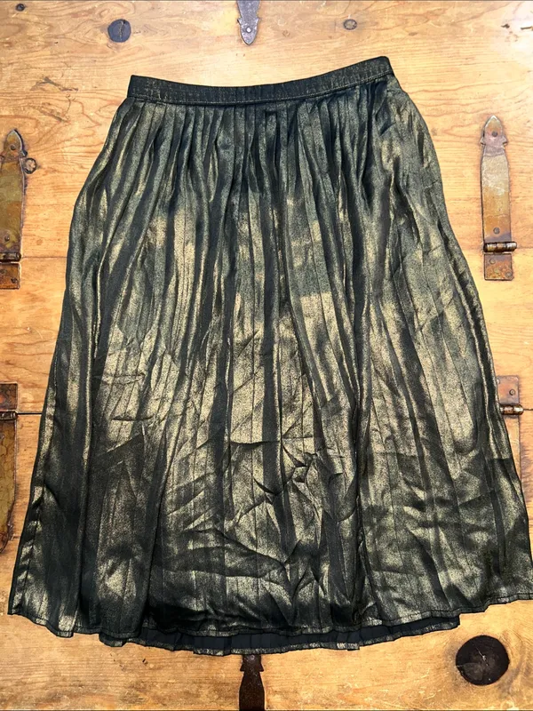 Abercrombie & Fitch Metallic Pleated Midi Skirt Size Small Gunmetal - Image 2