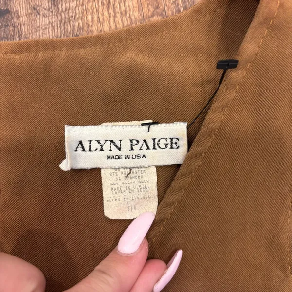 Vintage ALYN PAIGE Sleeveless Square Neck Suede Mini Dress Tan Women's Size 3/4 - Image 3