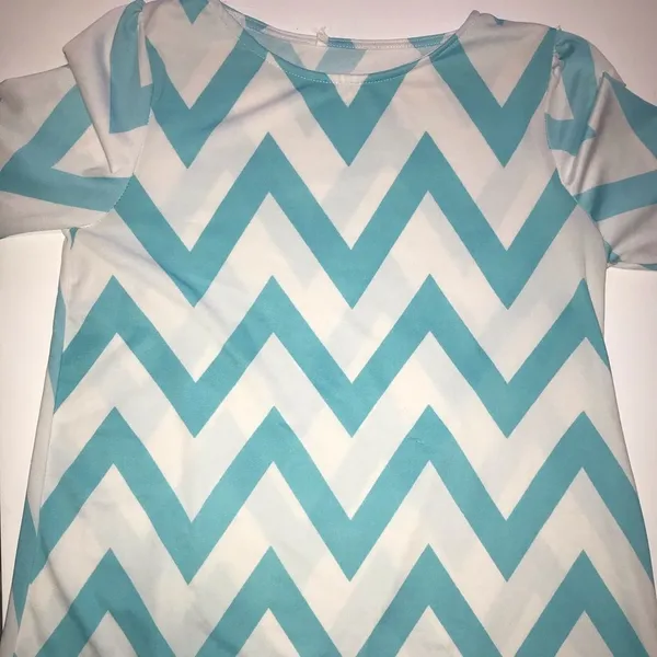 Womens Medium Light Blue and White Wave Pattern Striped Long Sleeves‎ Dress - Image 4