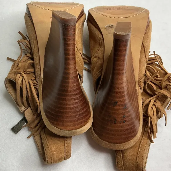 Vince Camuto Womens 9.5M Tan Suede Fringe Open Toe Wedge Ankle Booties - Image 8