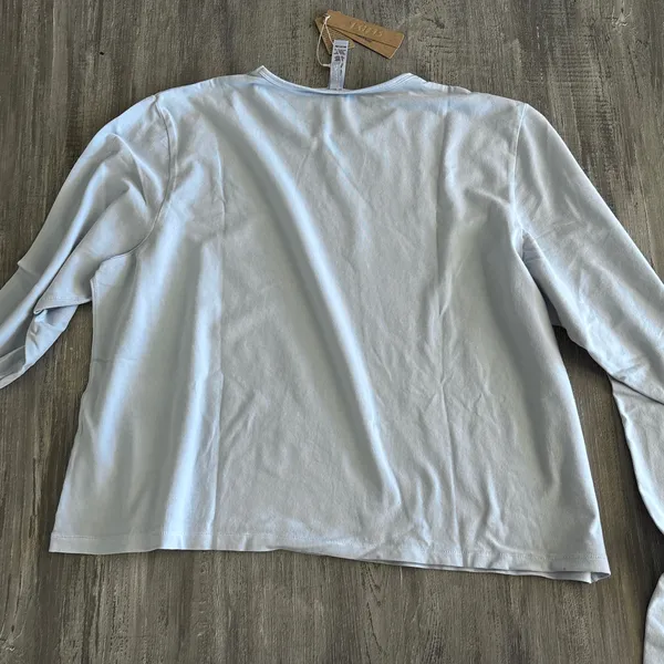New skims top 2X - Image 3