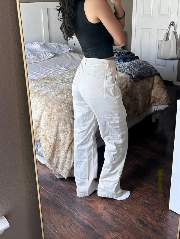 Hollister Cargo High-Rise Pants - Image 2