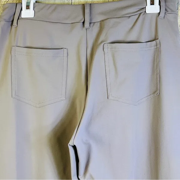 Yoga Fitness Size Medium Rosewood Pull On Pants with Front & Back Pockets - Image 5