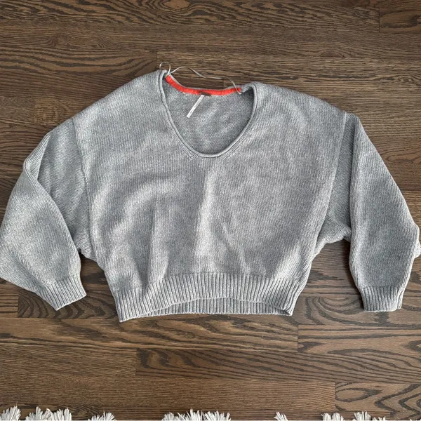 Free people heather grey v neck drop sleeve oversized knit jumper sweater - Image 2