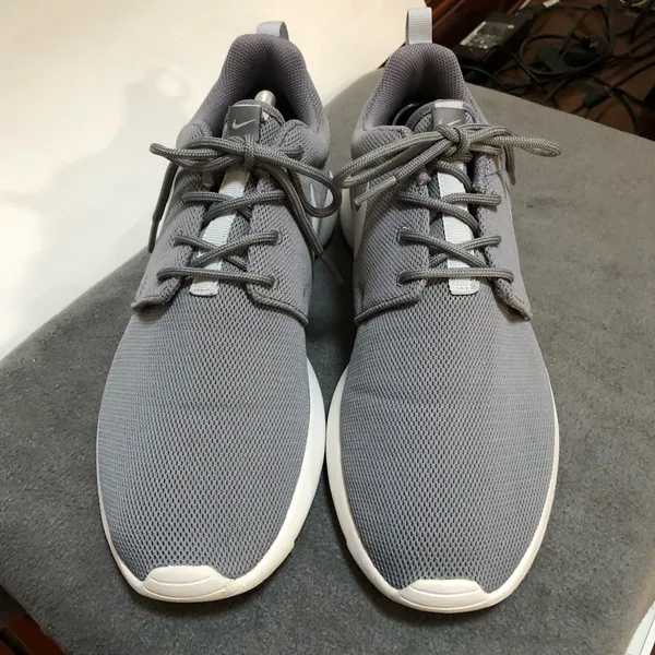Nike Roshe One Sneakers - Image 4