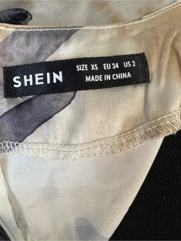 SHEIN White Maxi Dress with Blue Floral and Tan Accents - Image 7