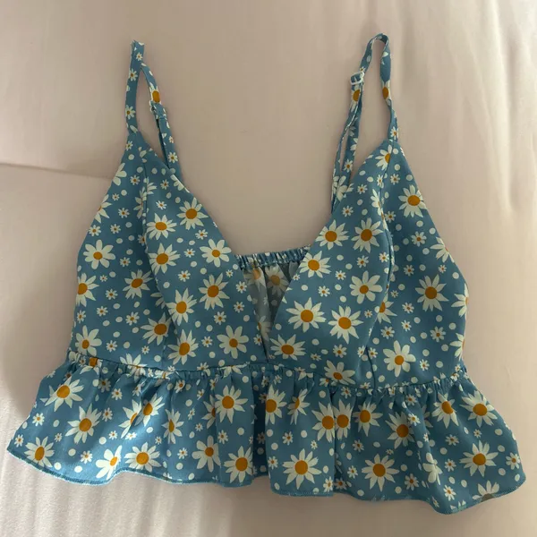 Shein Crop Top - Image 2