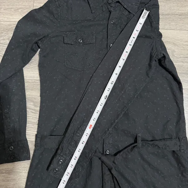Levis Shirt Dress M Black Eyelet Embroidered Western Tunic‎ Tie Belt Cottagecore - Image 9