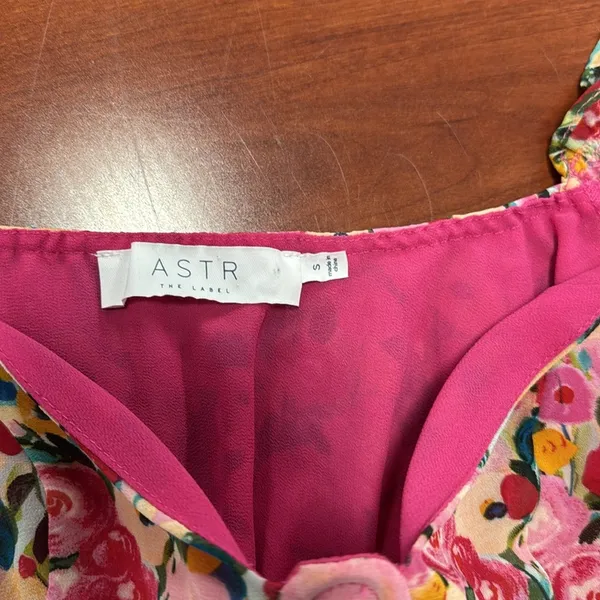 ASTR floral top S // 041127 - Image 2