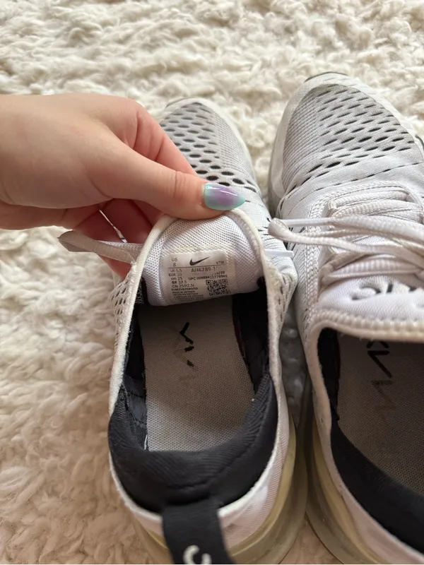 Nike White and Black Air Max 270 Trainers with Air Sole - Image 5