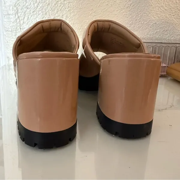 AEROSOLES ECHO platform sandals Women's Glossy Tan Mules size 7 - Image 4